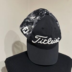 *TITLEIST* Black x White Logo Foot Joy Snap Back Golf Adjustable Mesh Cap Hat